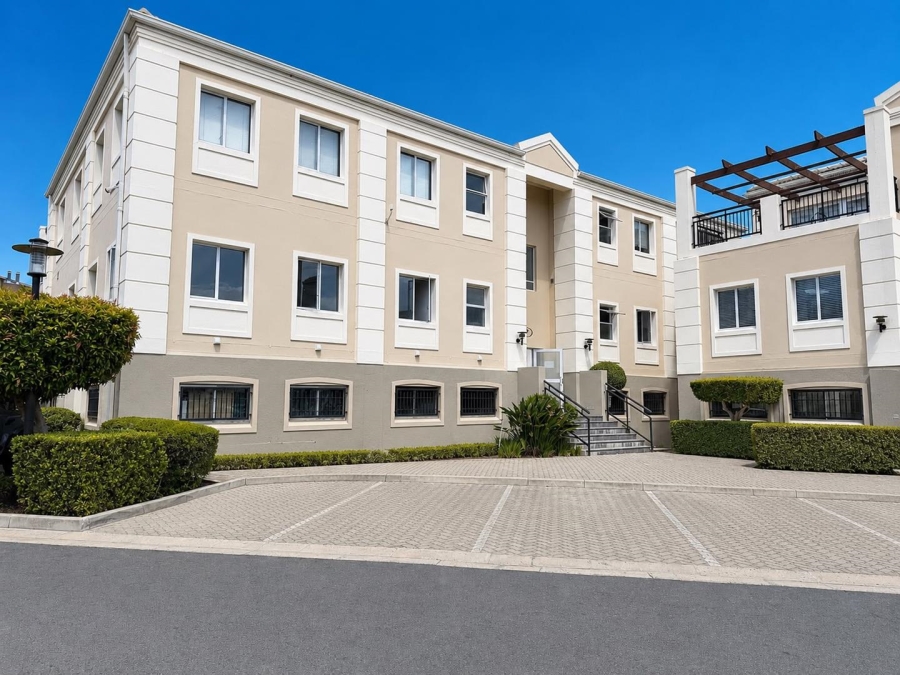 To Let Commercial Property for Rent in Somerset Ridge Western Cape